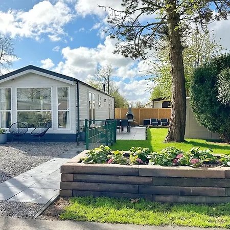 531a Op Recreatiepark De Wielen Chalet Sint Maarten