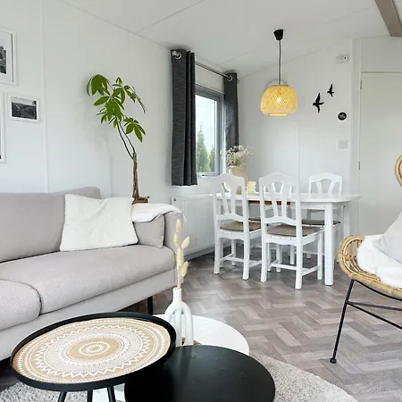 Chalet 531a Op Recreatiepark De Wielen