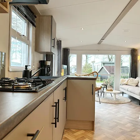 531a Op Recreatiepark De Wielen Chalet